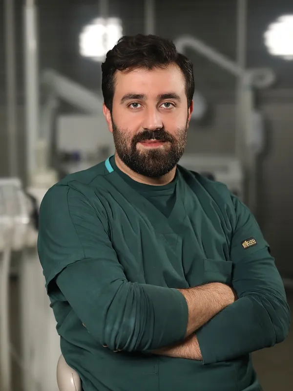 Dr. Husejn Shaini